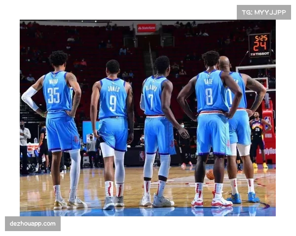 爵士五连败期间防守崩溃 重建球队控场体系尚不成熟